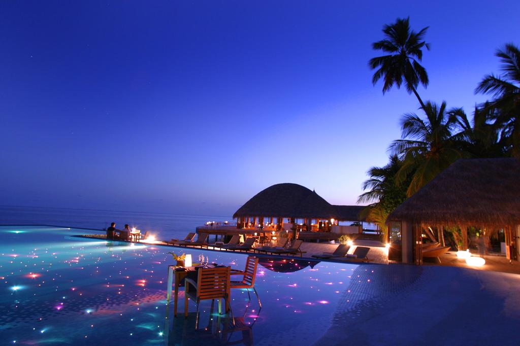 content/hotel/Per Aquum Huvafen Fushi/Dining/HuvafenFushi-Dining-02.jpg